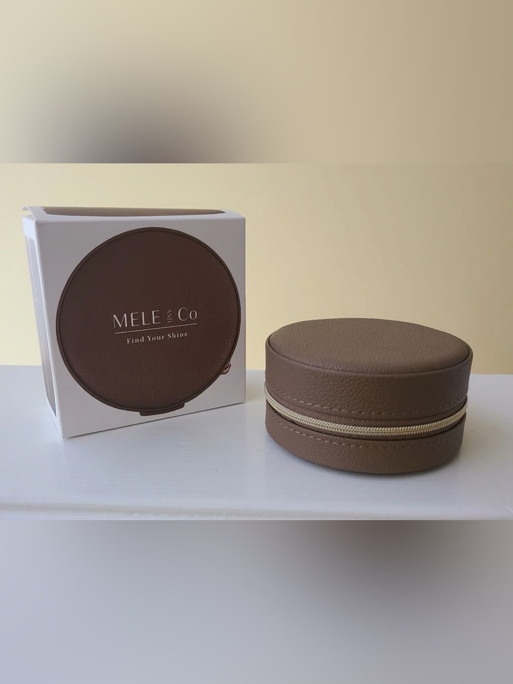NWT Mele & Co. Brown Round Mini Jewelry Case